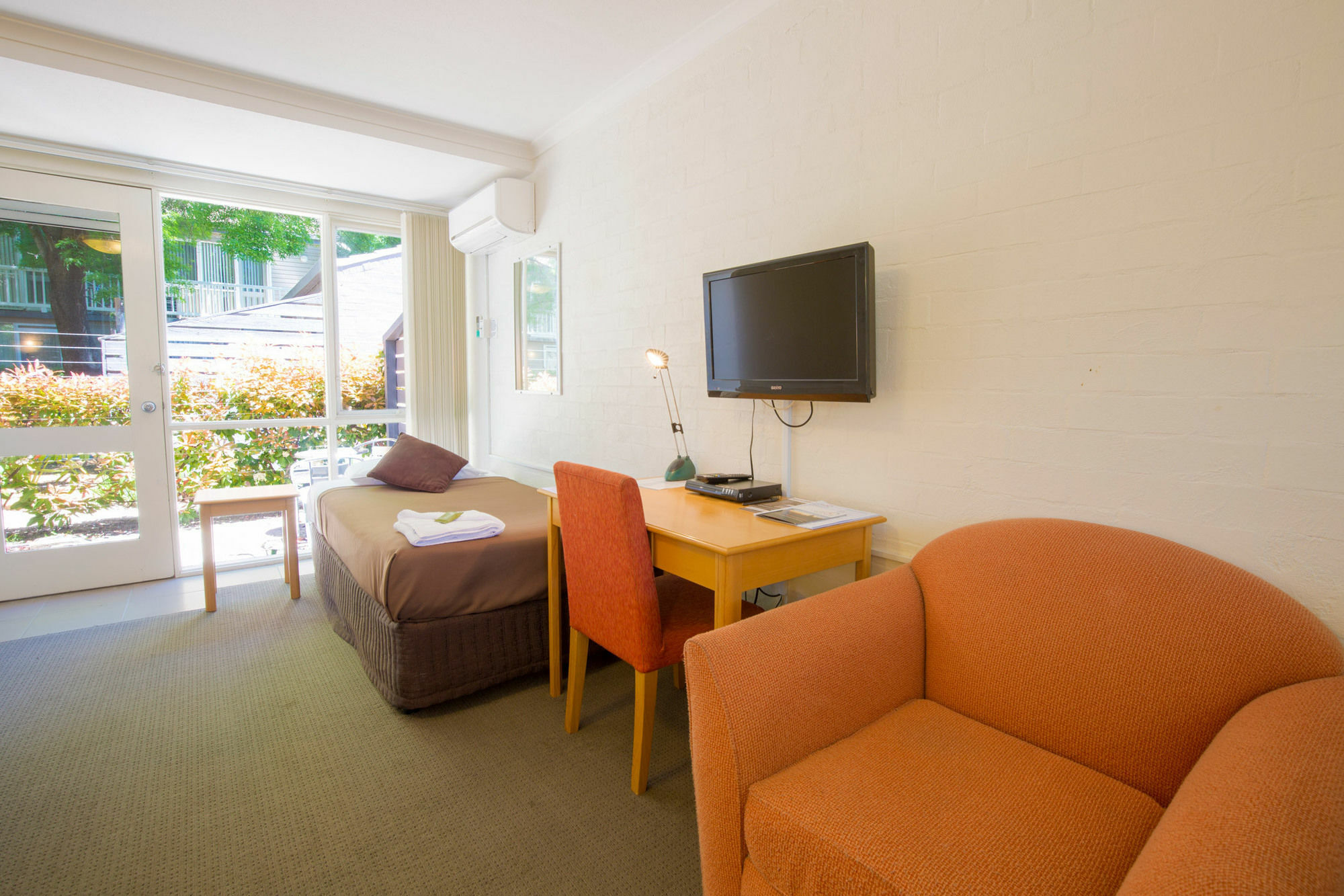 Summer East Apartments Orange Eksteriør billede